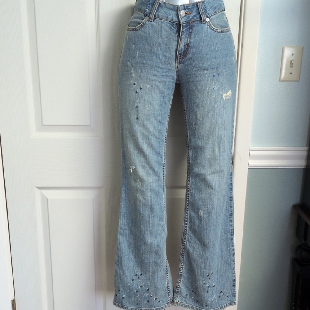LONDONJEAN  vintage Light Blue Straight Leg Jeans. Size 2. Excellent Condition.